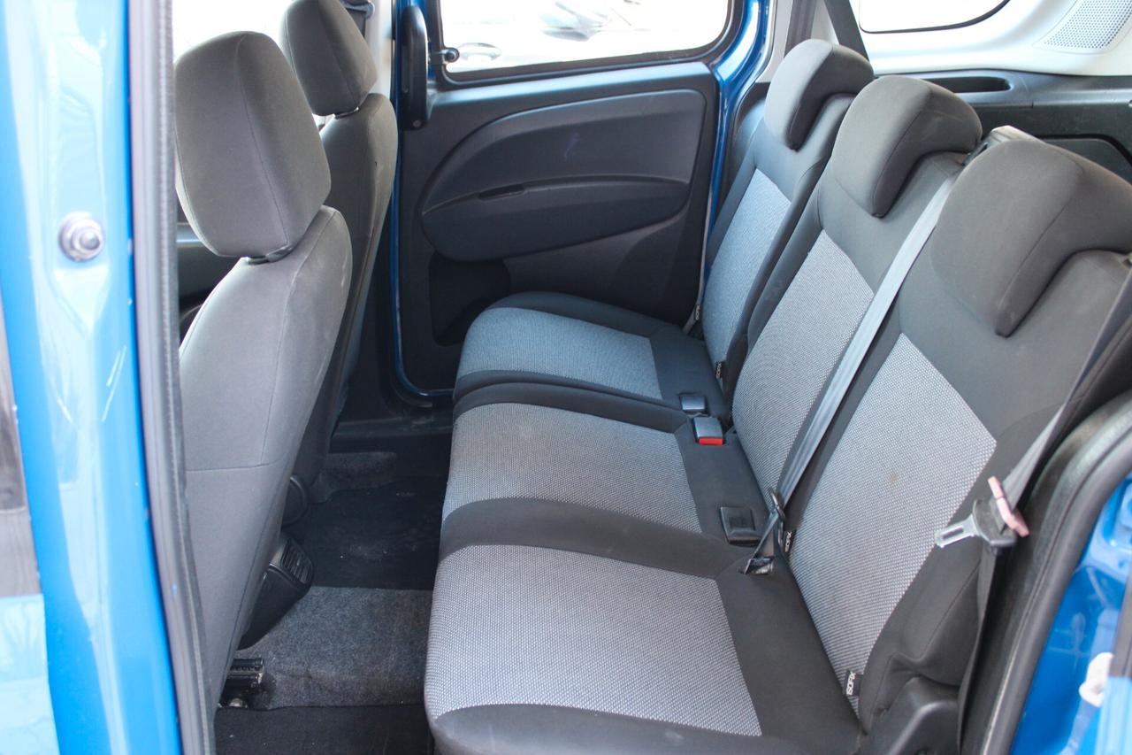 Fiat Doblò 1.4 T-Jet 16V Natural Power 2013