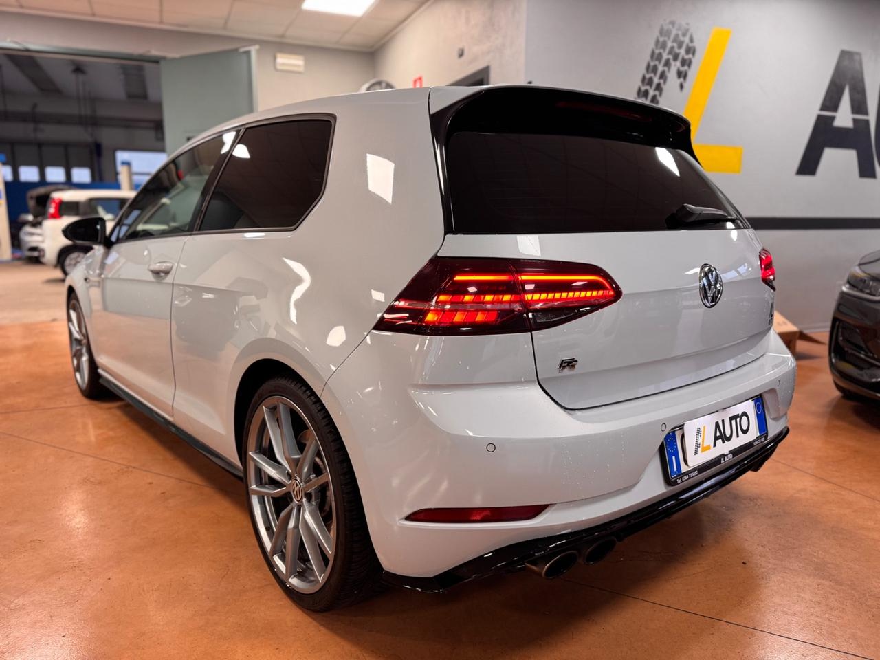 Volkswagen Golf R 2.0 TSI 4MOTION 3p. BMT
