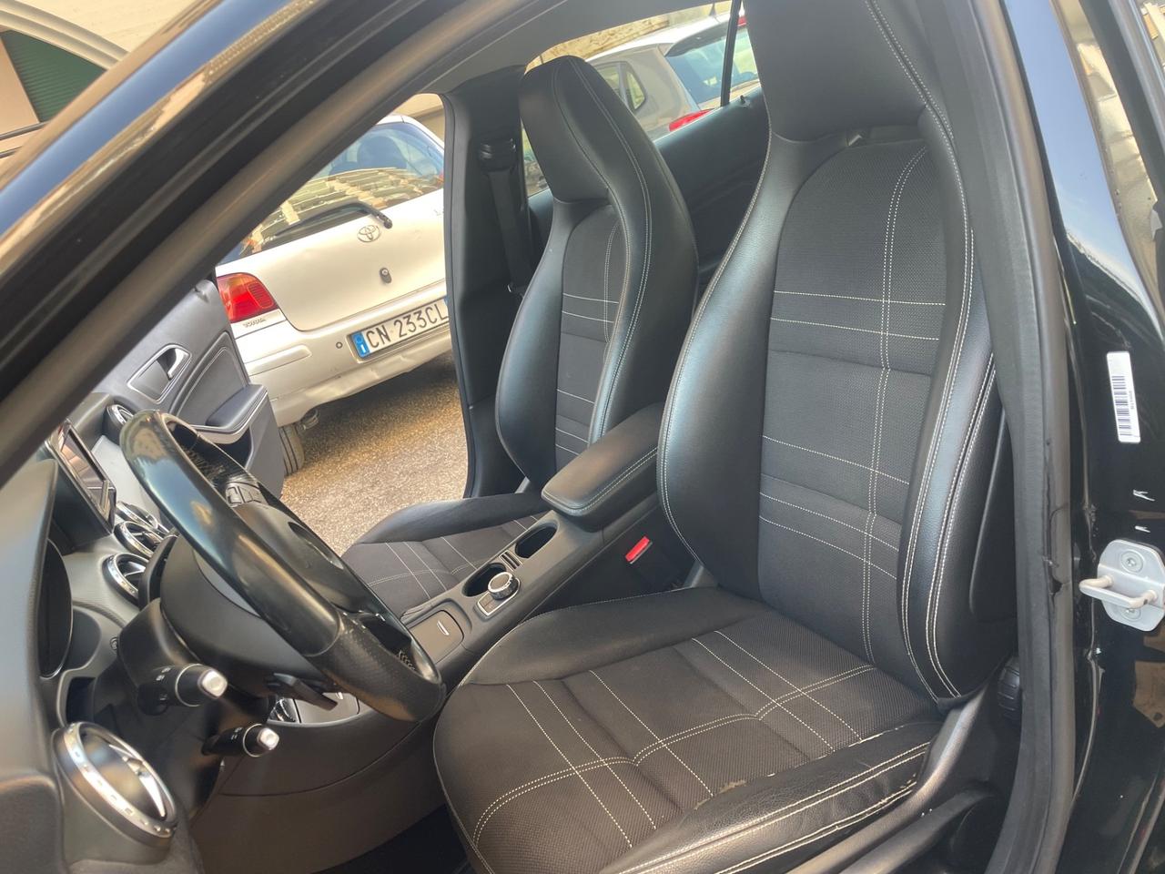 Mercedes-benz GLA 220 CDI Automatic 4Matic Premium