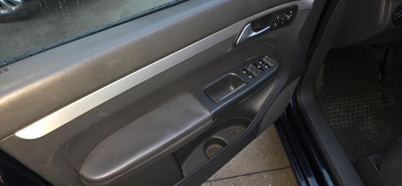 Volkswagen Touran 2.0 TDI 170CV DPF Highline