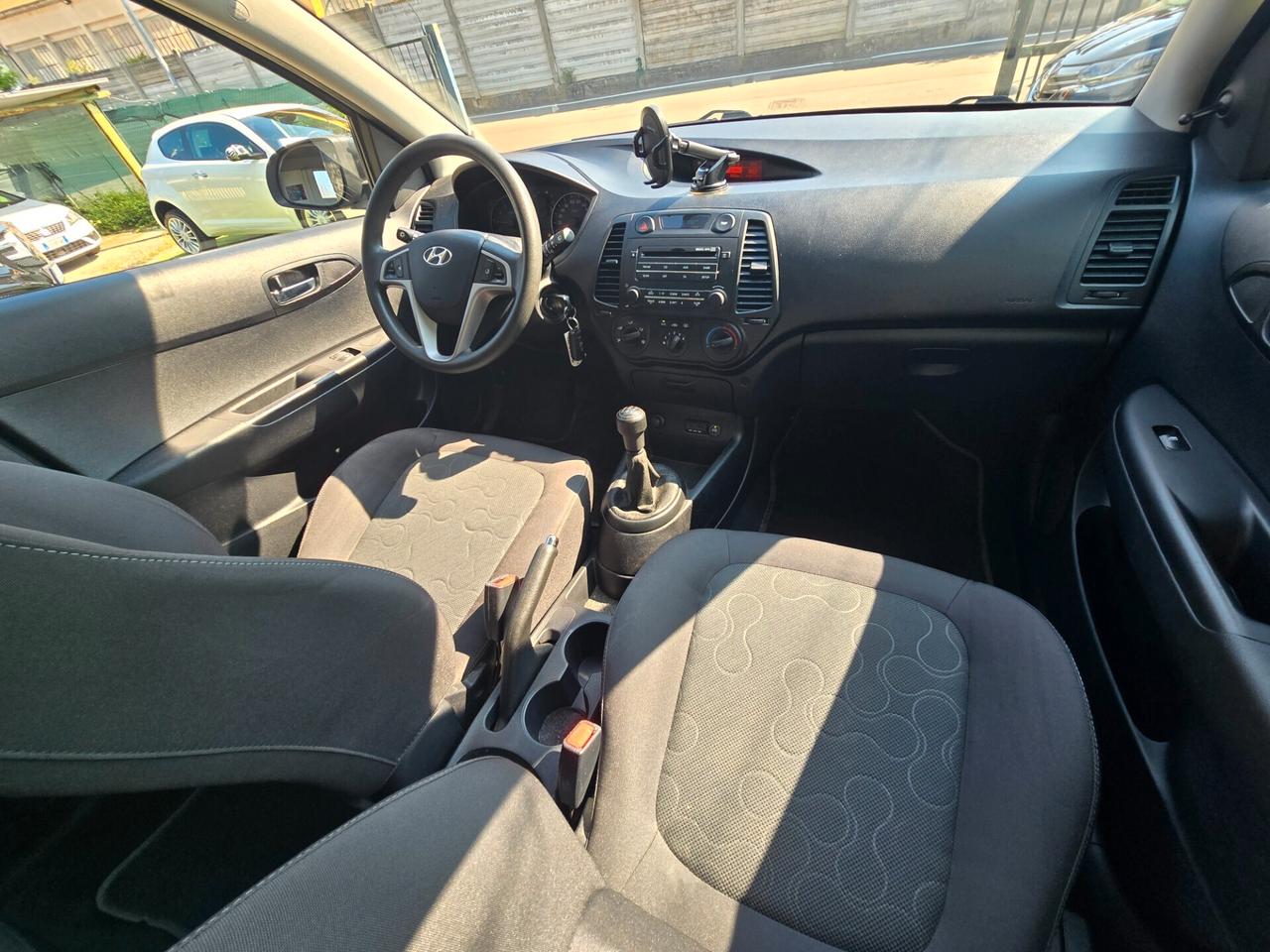 Hyundai i20 1.2BZ/GPL 78CV 78000KM-2009