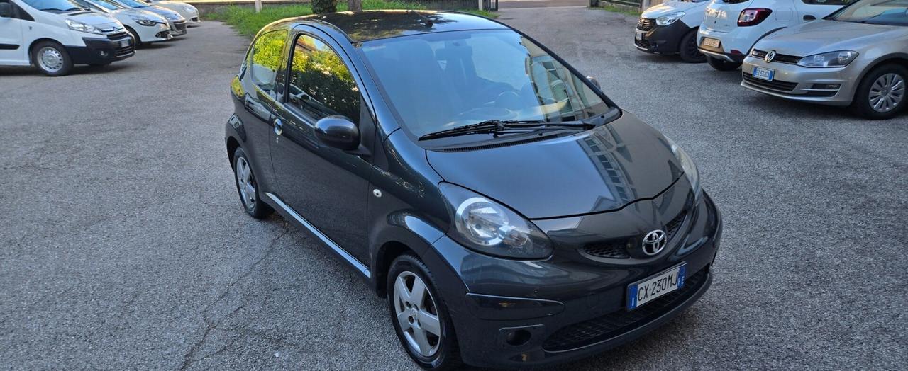 Toyota Aygo 1.0 12V VVT-i 3 porte Sol