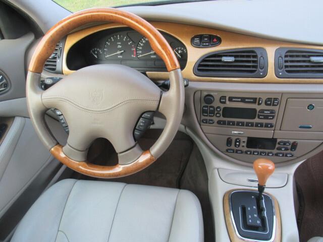 Jaguar S-Type 3.0 V6 Executive (ASI Bollo 140euro)