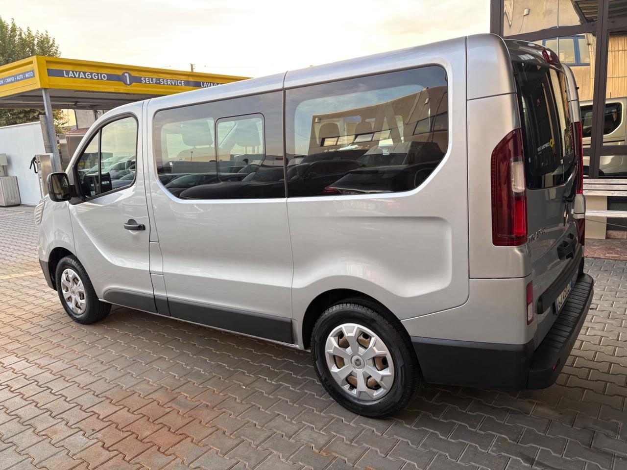 Renault Trafic T27 2.0 dCi 170CV EDC PC-TN-DC Furg. Energy Ice Plus
