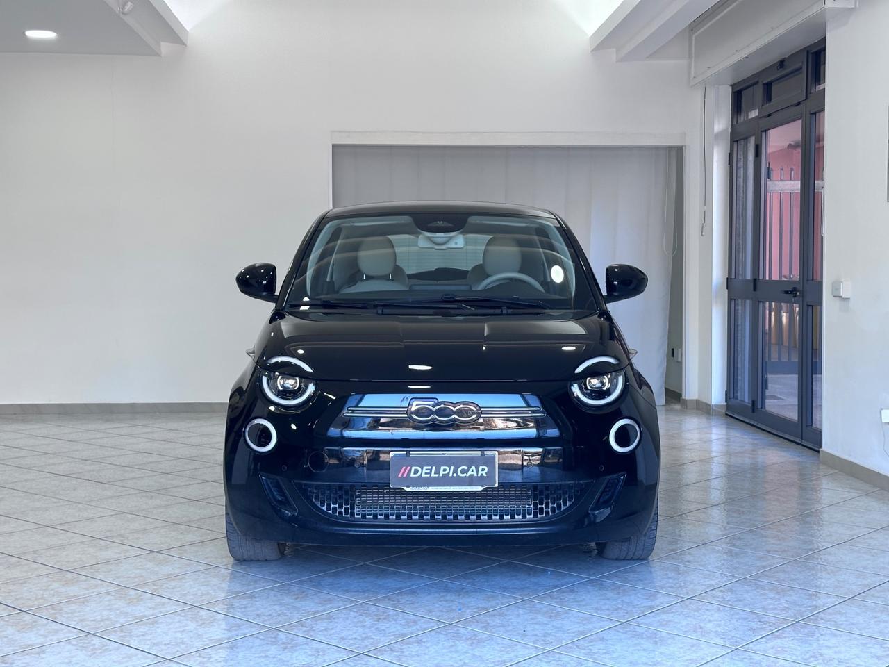 Fiat 500 500e Berlina 42 kWh La Prima by Bocelli