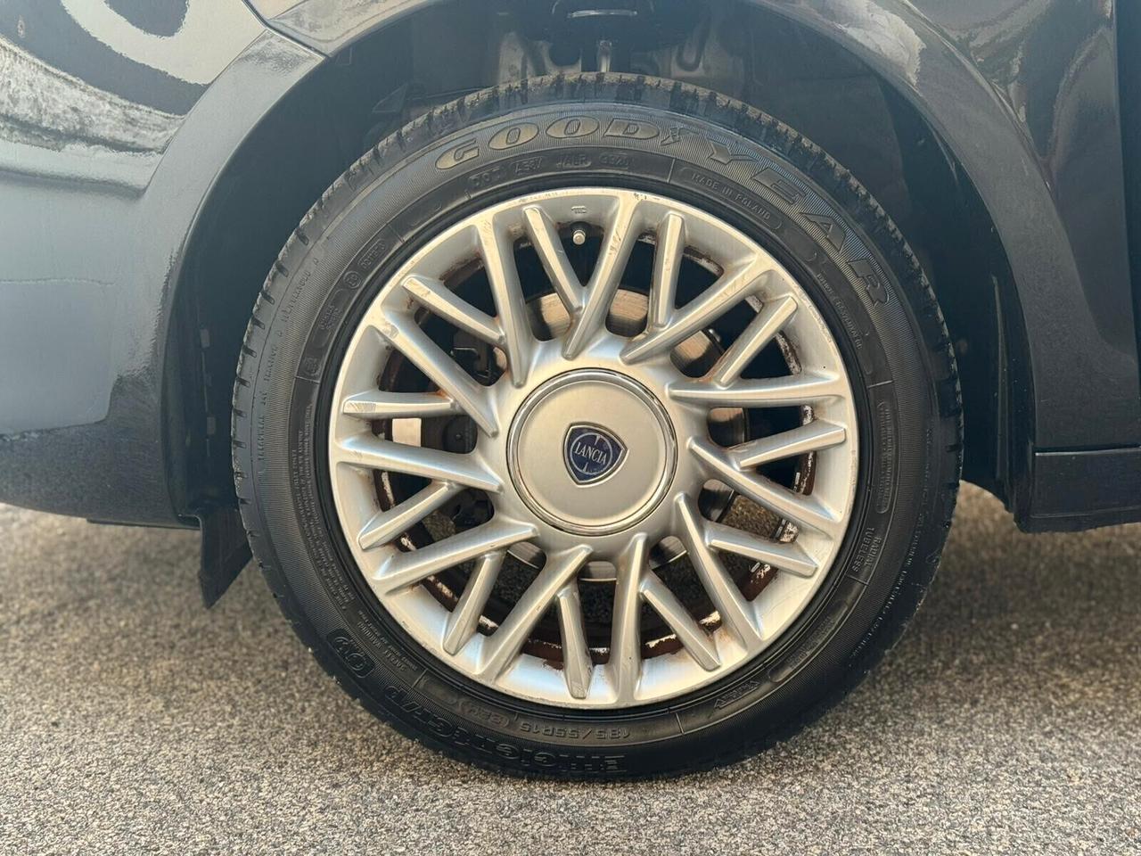 Lancia Ypsilon 1.2 69 CV 5 porte S&S Gold