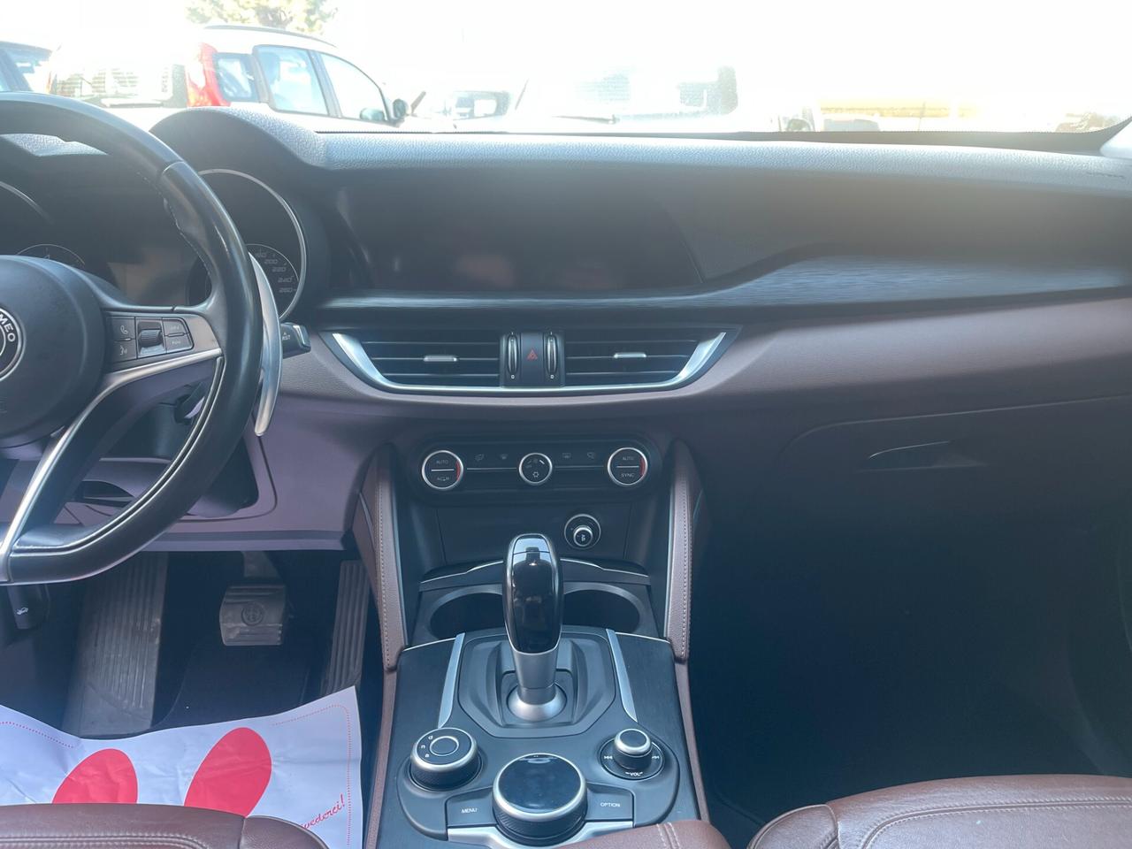 Alfa Romeo Stelvio 2.2 Turbodiesel 180 CV AT8 RWD Executive