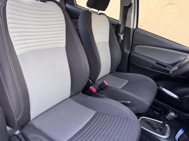TOYOTA Yaris 1.5 5 porte Active