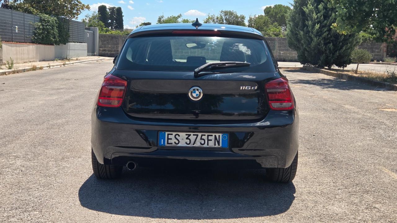 Bmw 116d 5p. Urban 2.0 d 116 cv