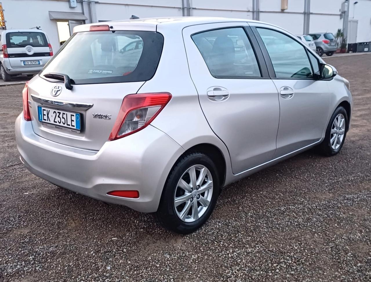 Toyota Yaris 1.3 5 porte Lounge