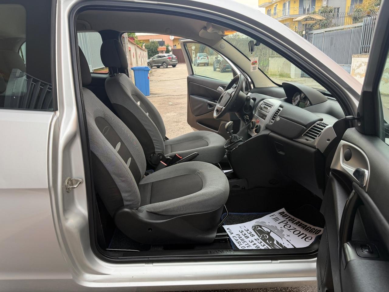 Lancia Ypsilon 1.2 Argento