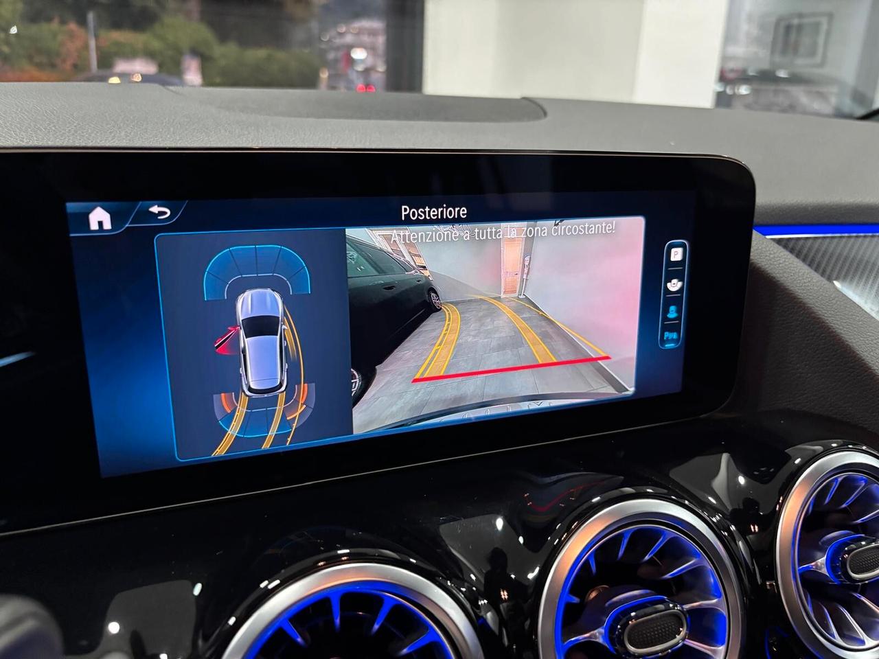 MERCEDES-BENZ GLA 200D PREMIUM AMG LINE TETTO-NAVI-LED