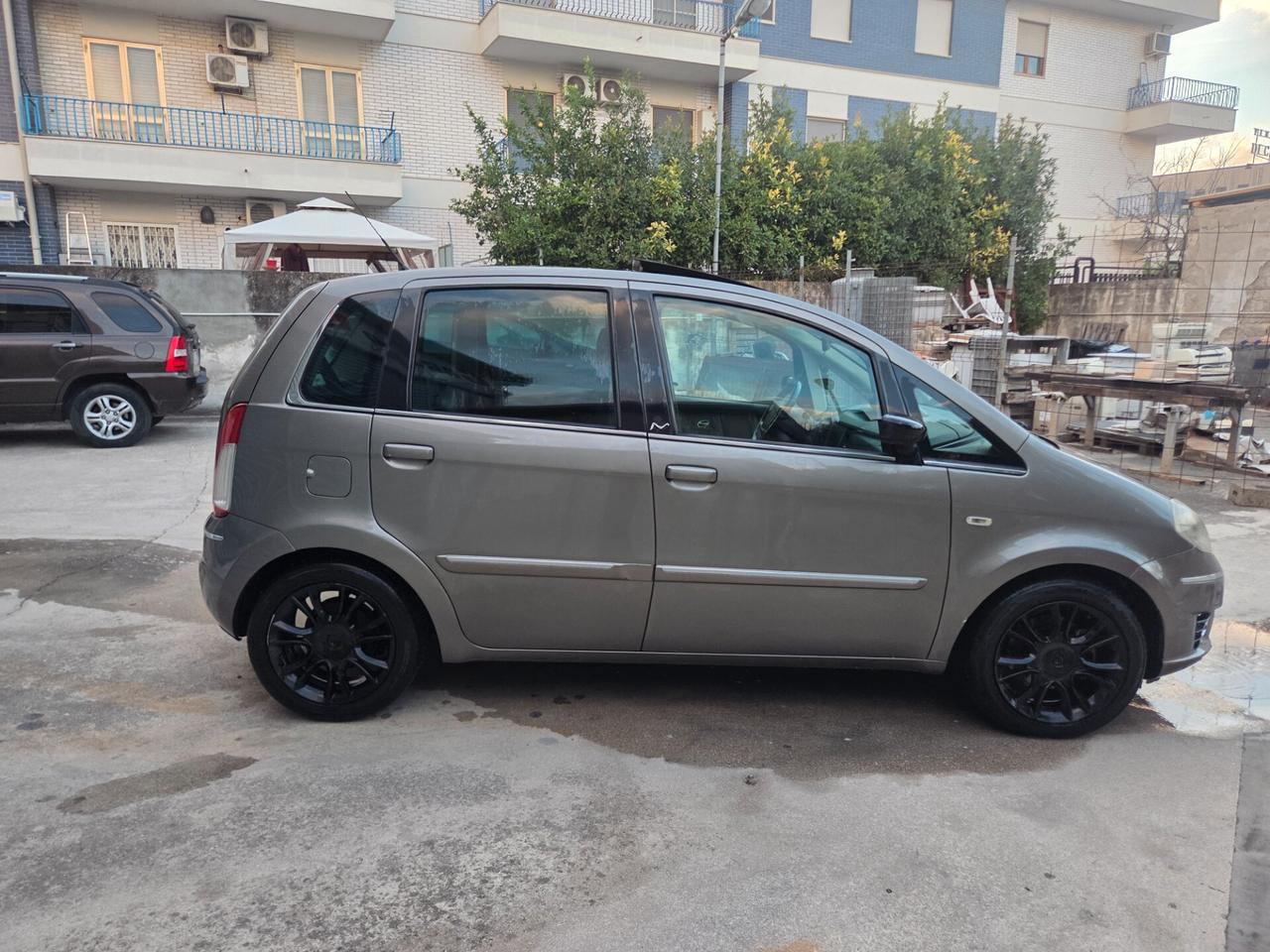 Lancia MUSA 1.3 Mjt 90 CV Platino Aut.