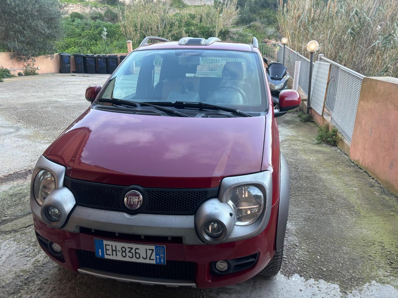 Fiat Panda 1.3 MJT 16V DPF 4x4 Cross serie speciale gancio traino di serie