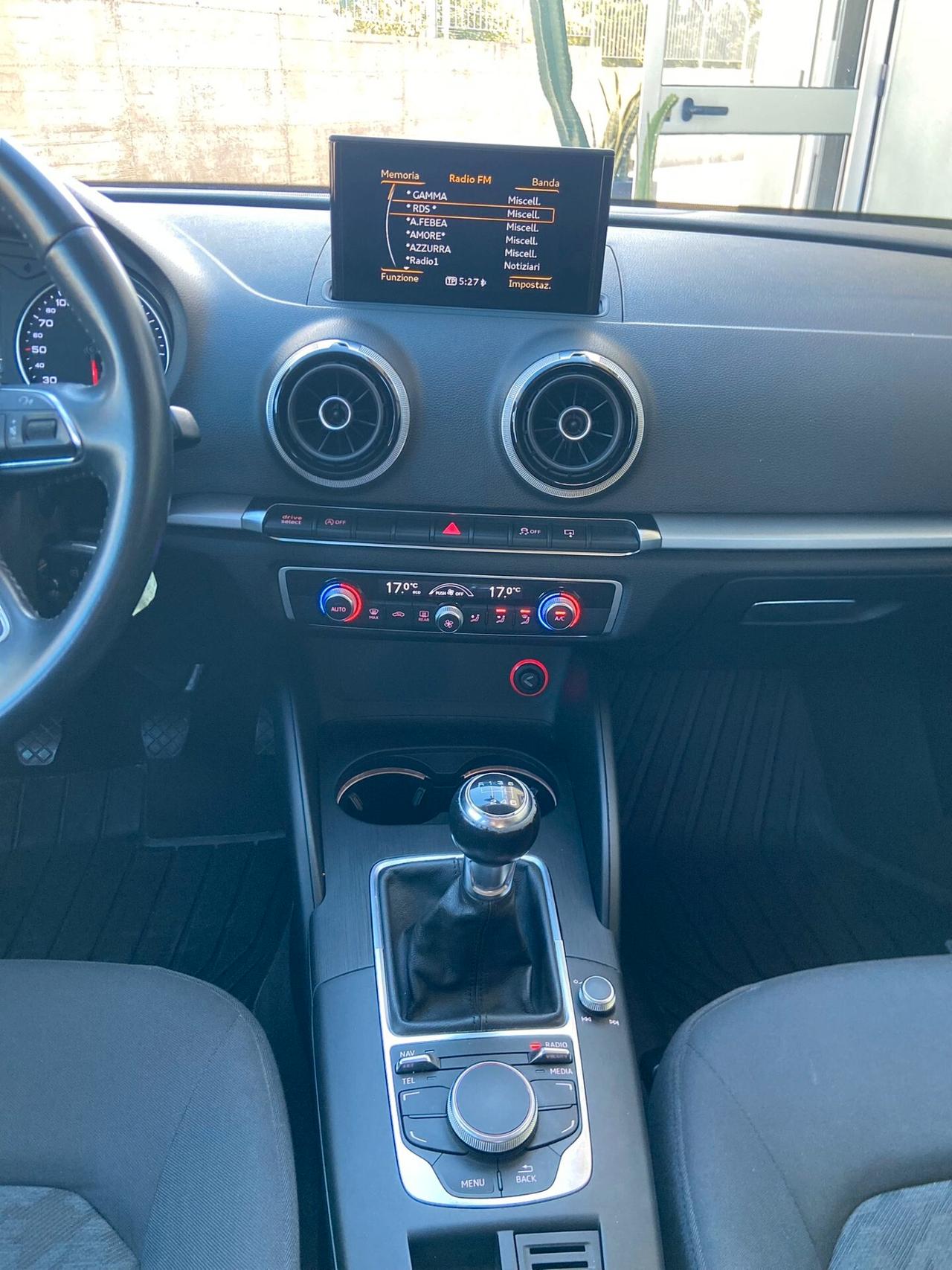 Audi A3 Sportback 1.6 TDI 110cv (81kw) Ambition EURO6