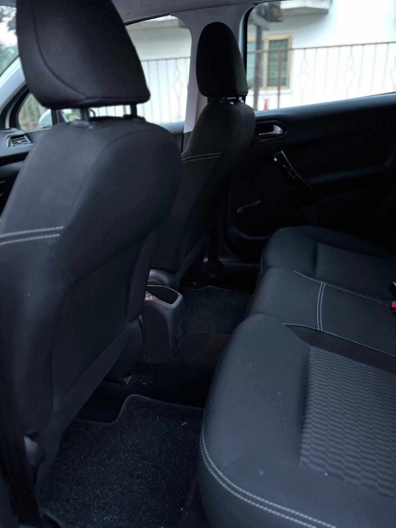 Peugeot 208 PureTech 82 5p. GPL Allure