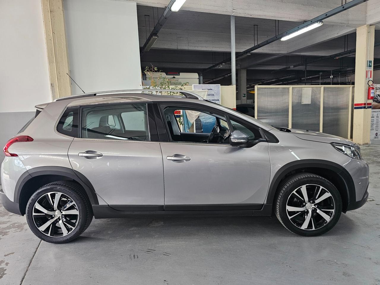 Peugeot 2008 BlueHDi 120 S&S Allure