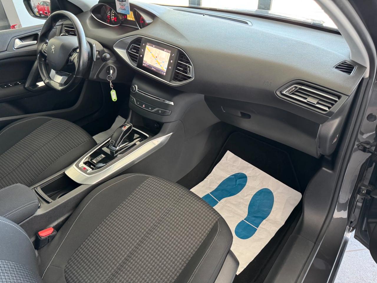 Peugeot 308 Station Wagon 308 SW 1.5 bluehdi Style 130cv eat8 Tagliandi