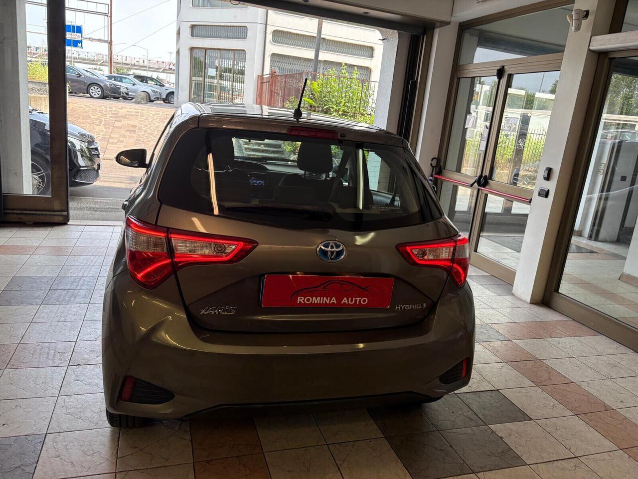 Toyota Yaris 1.5 Hybrid 5 porte Cool