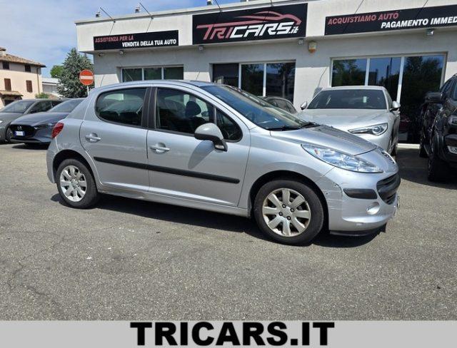 PEUGEOT 207 1.4 8V 75CV 5p. UNICO PROPRIETARIO PERMUTE