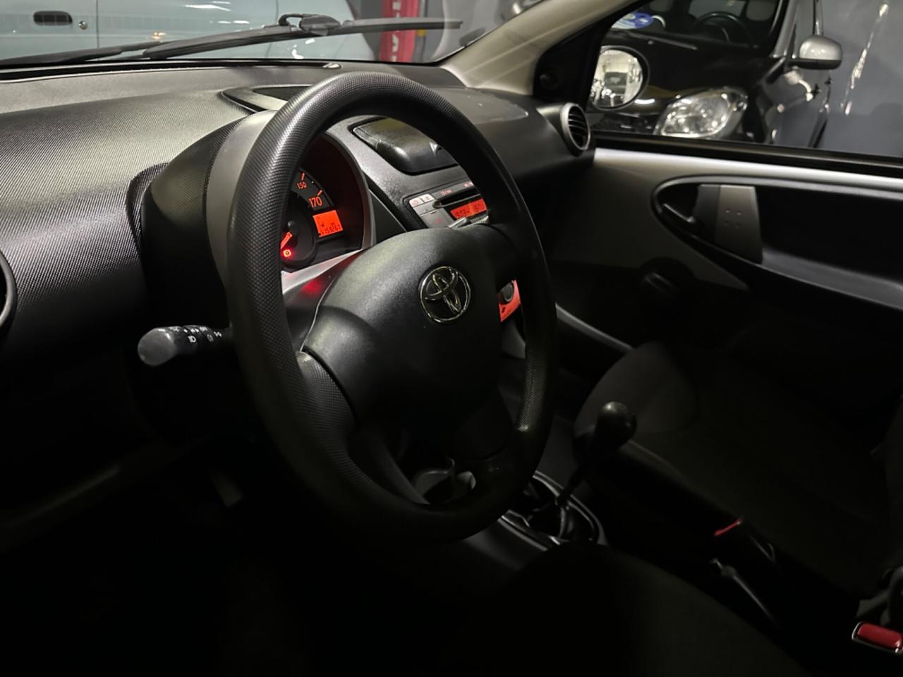 Toyota Aygo 1.0 12V VVT-i 5 porte Active Connect