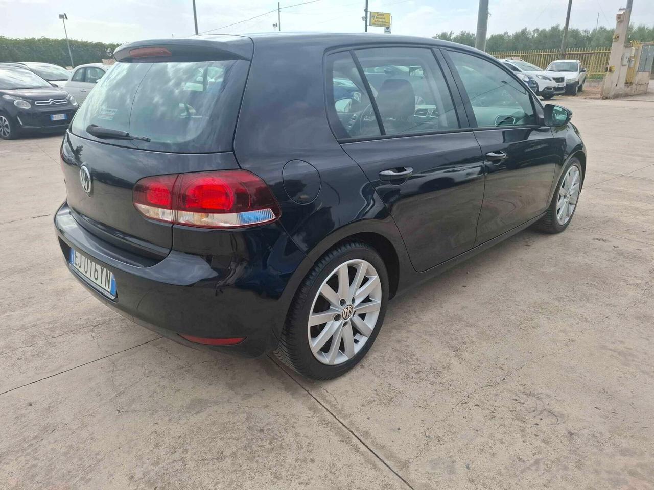 VOLKSWAGEN GOLF 6 1.6 TDI HIGHLINE - 2011
