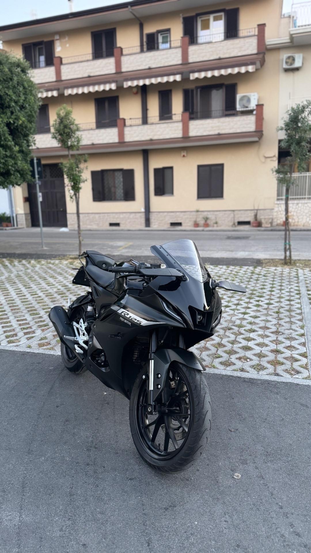 Yamaha YZF R125