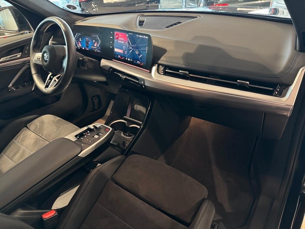 BMW X1 sdrive18i MSport auto Navi Led Cam App conn 18" Neopat