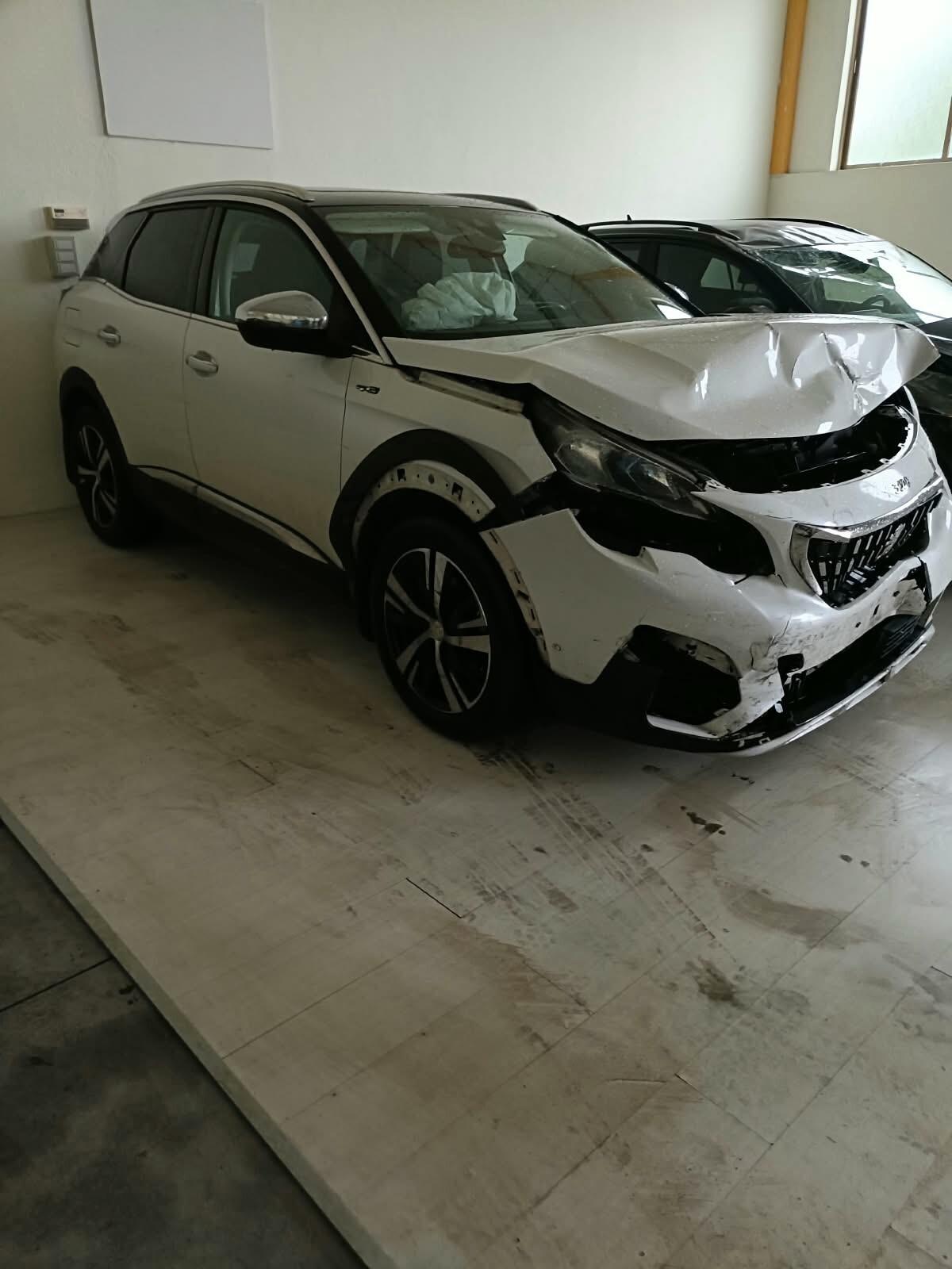Peugeot 3008 BlueHDi 120 S&S EAT6 Active