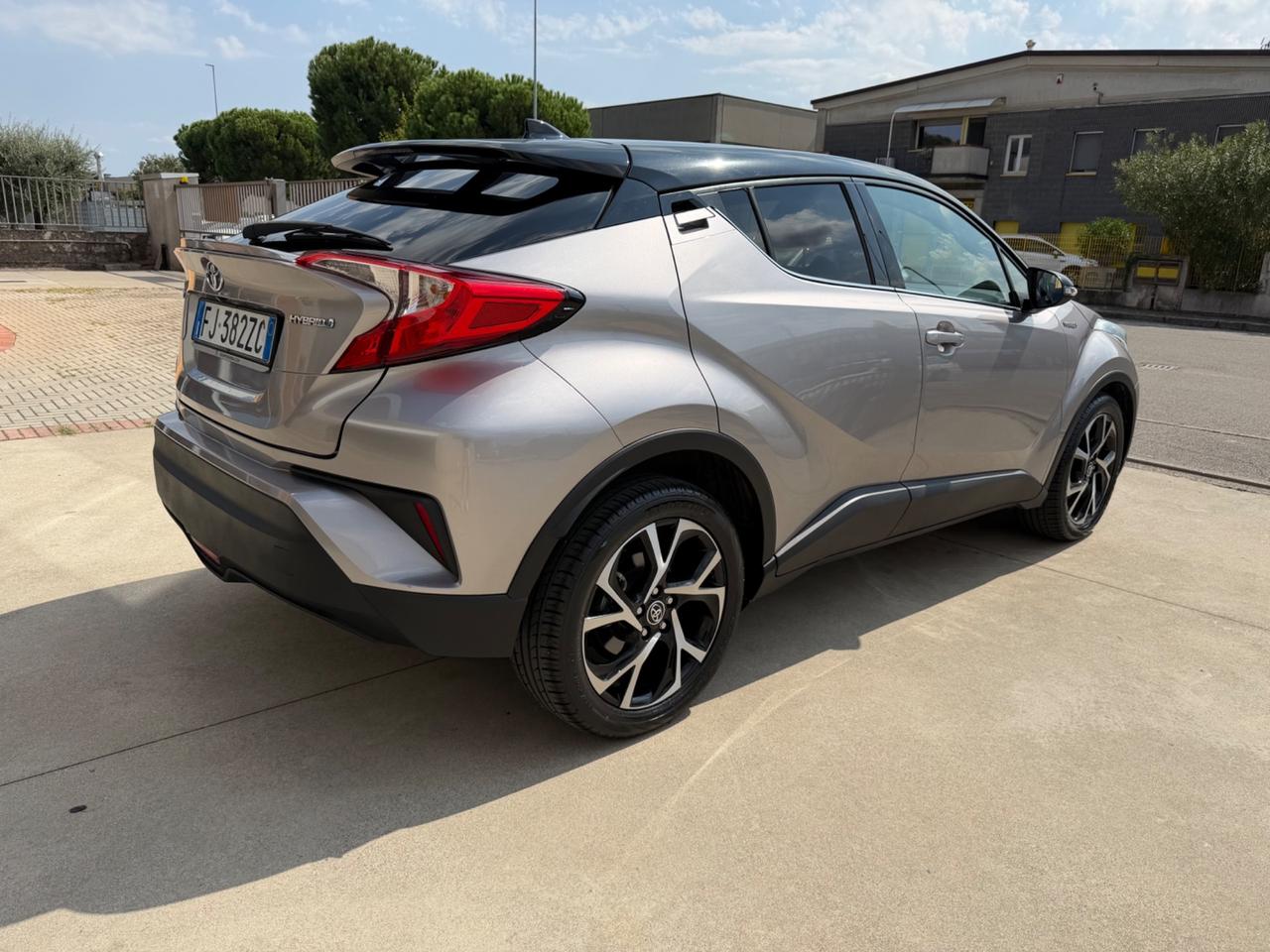 Toyota C-HR 1.8 Hybrid E-CVT Active