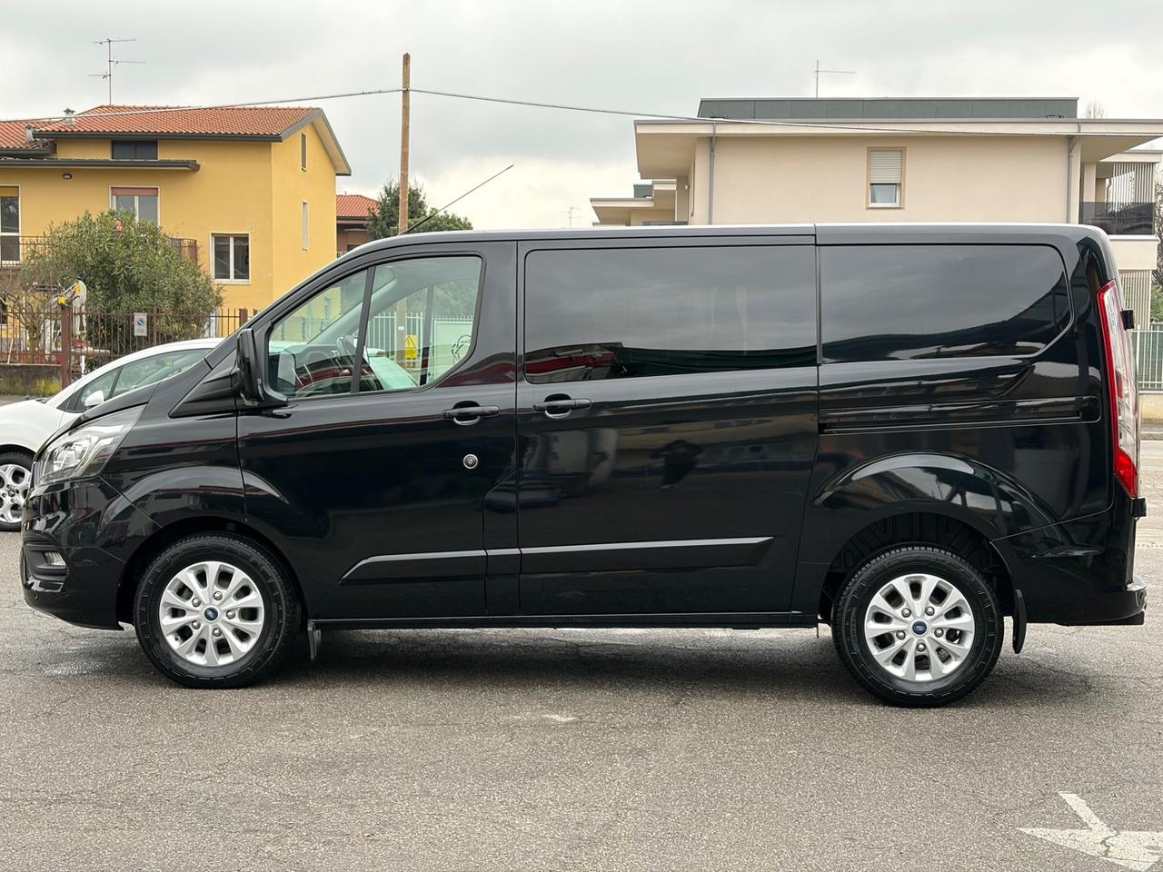 Ford Tourneo Custom 310 2.0 TDCi 130CV PC Titanium