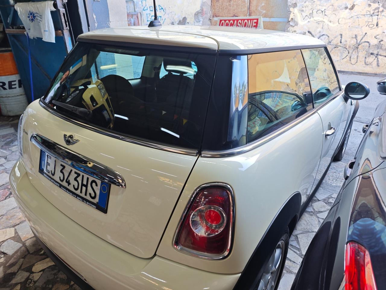 Mini 1.6 16V One (55kW)