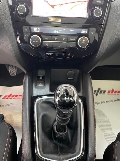 Nissan Qashqai 1.7 dCi 150 CV N-Connecta N.1 Autocarro