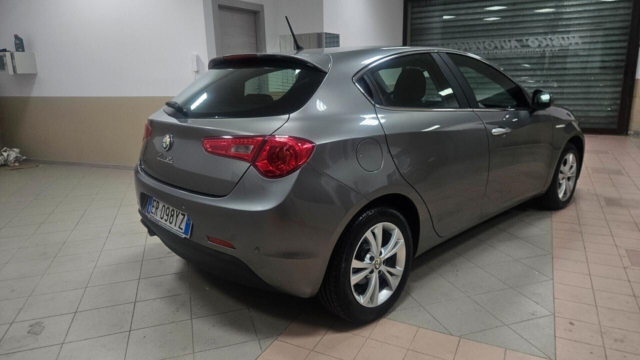 Alfa Romeo Giulietta 1.6 JTDm-2 105 CV Exclusive
