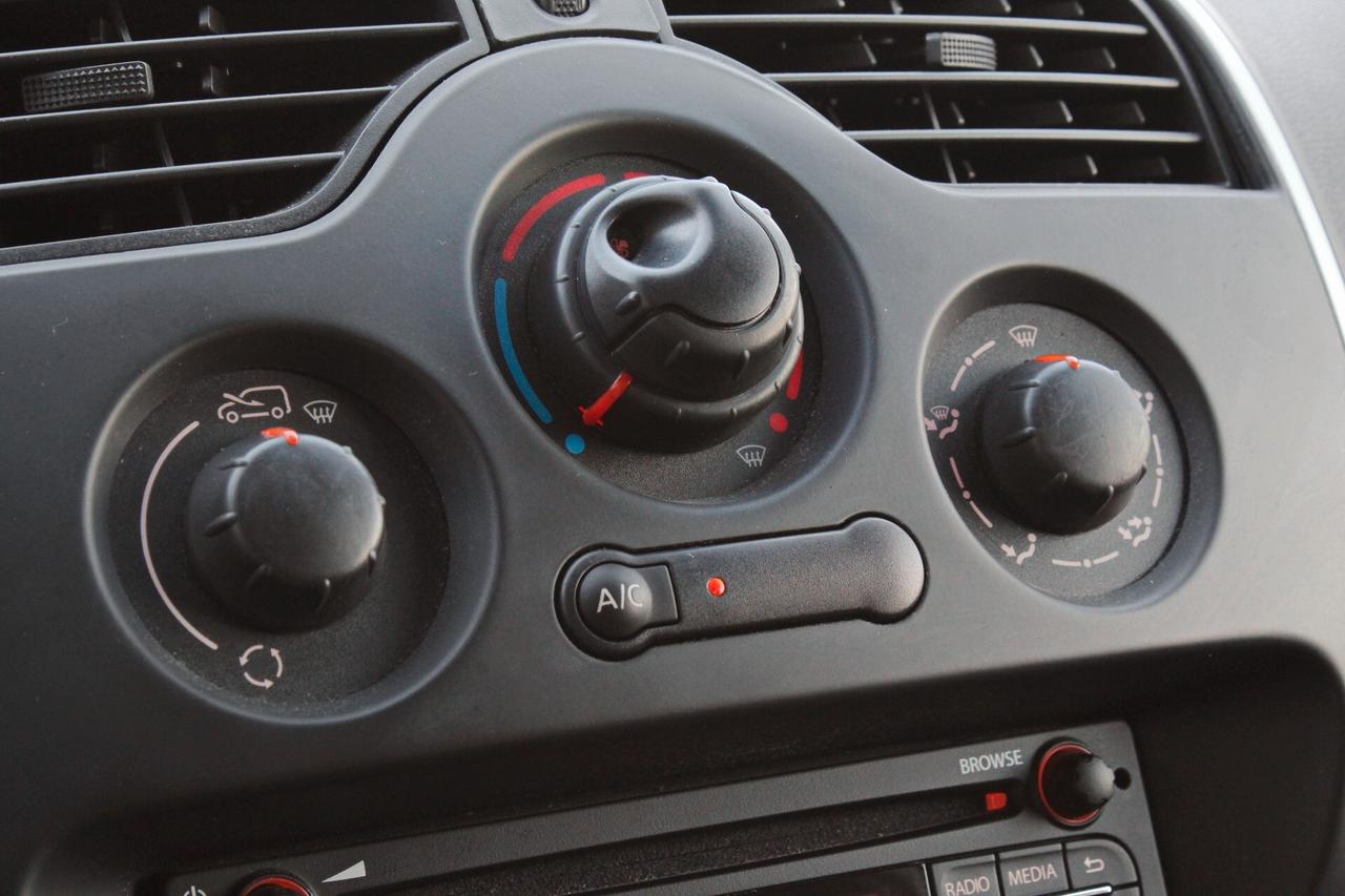 Nissan NV250 1.5 dCi 115CV PC Van