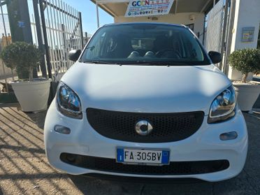 Smart ForFour 60 1.0 Black Passion