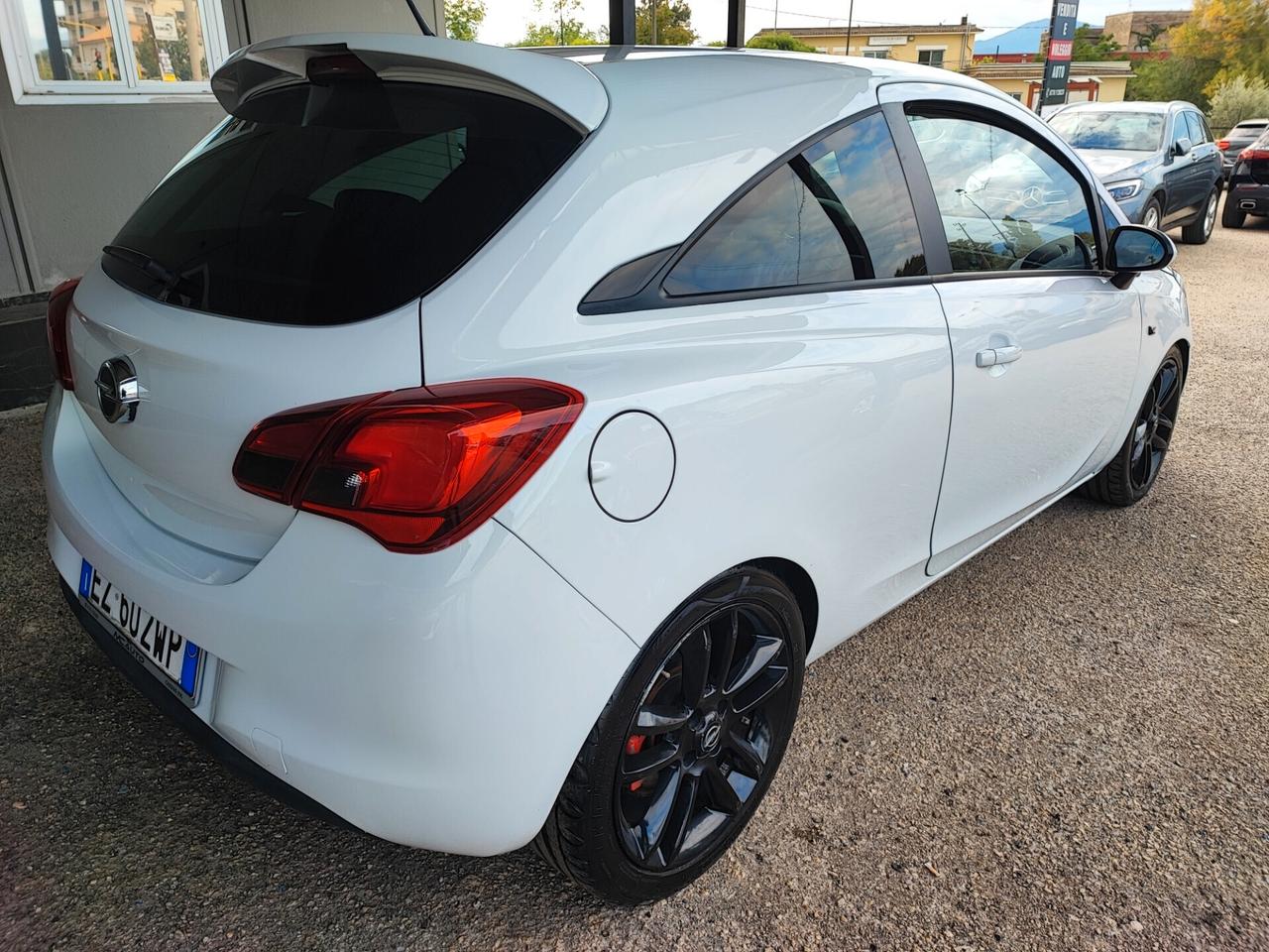 Opel Corsa 1.3 CDTI ecoFLEX Start&Stop Coupé b-Color