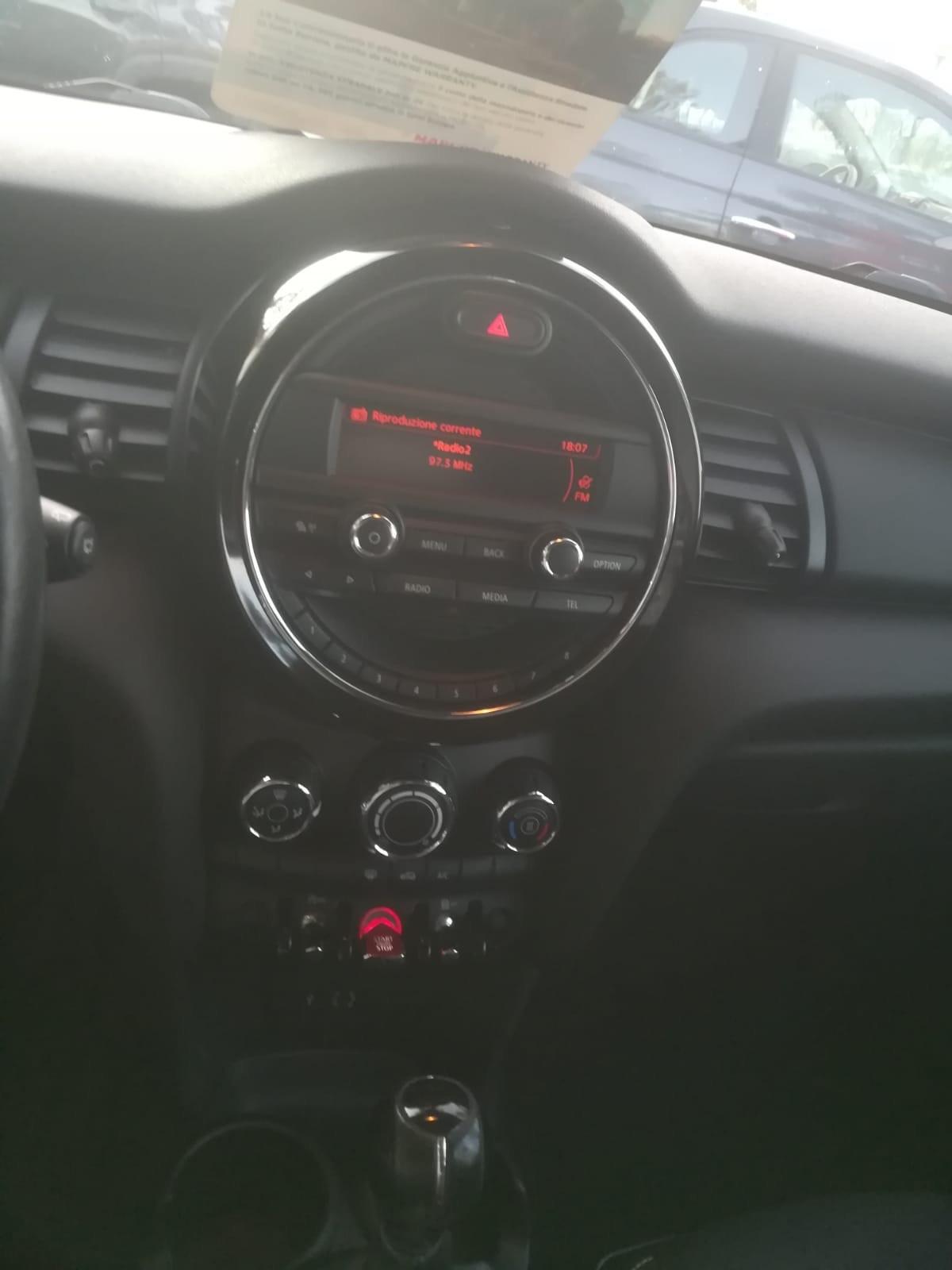 Mini Mini 1.5 Cooper D Business