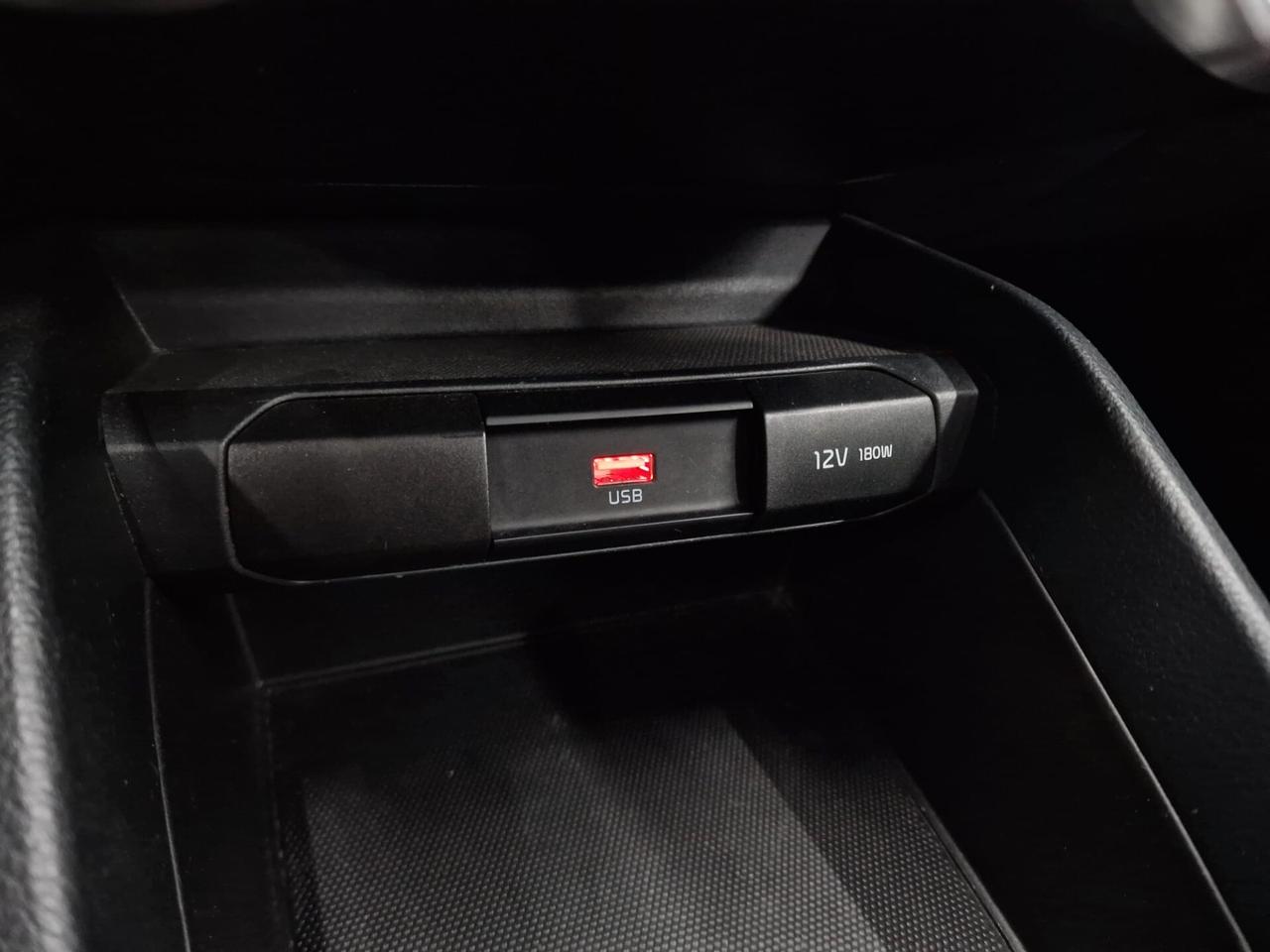 Kia Stonic 1.0 T-GDi 100 CV MHEV MT Urban Special Edition