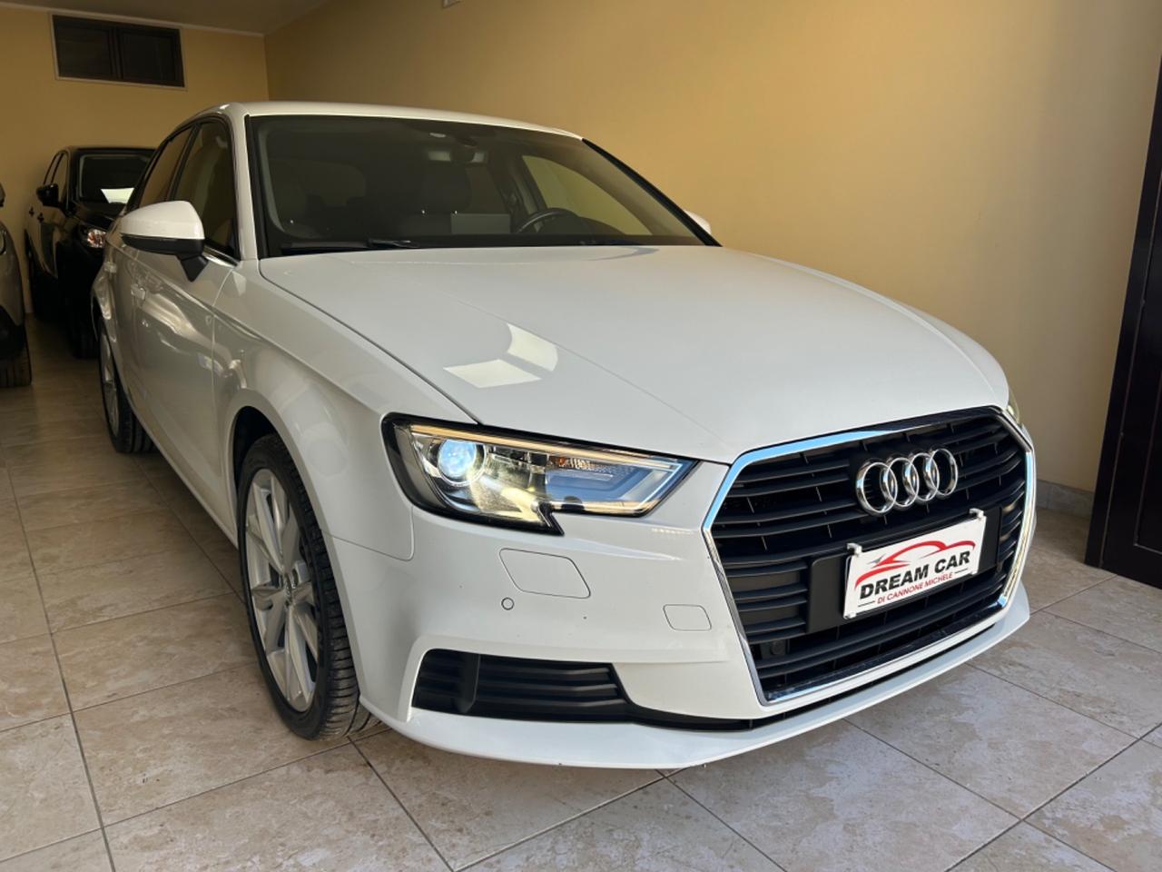 Audi A3 SPB 30 TDI S tronic Sport BIXENO NAVI LED