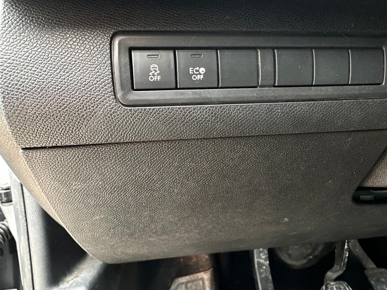 Peugeot 308 1.6 e-HDi 115 CV Stop&Start Active