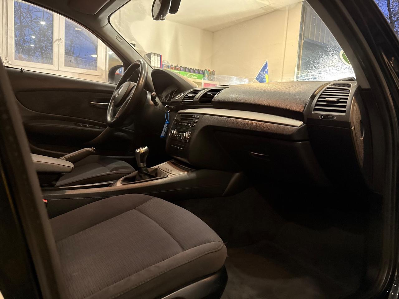 Bmw 118d 2011 NEOPATENTATI