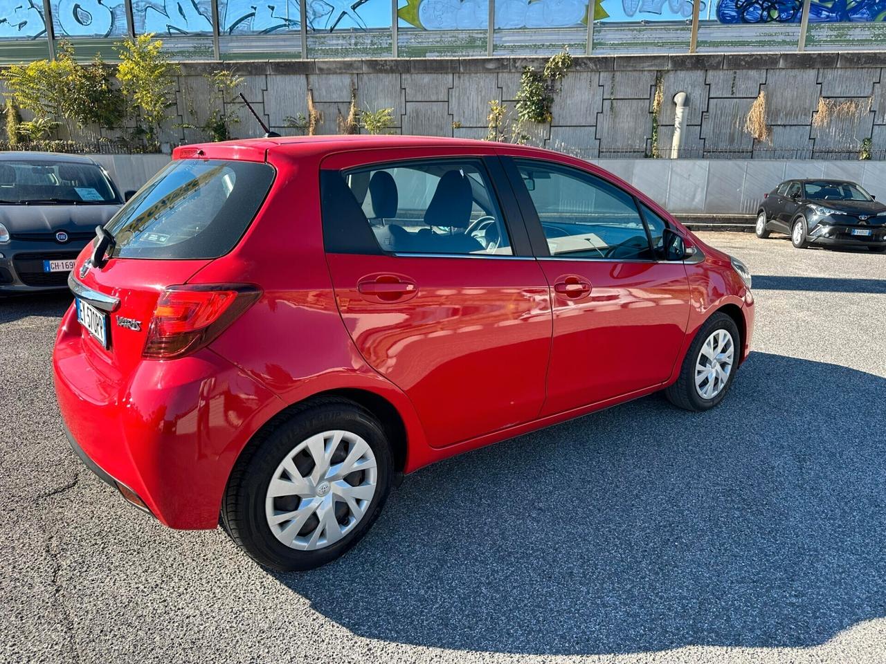 Toyota Yaris 1.0 5 porte Active GARANZIA UFFICIALE