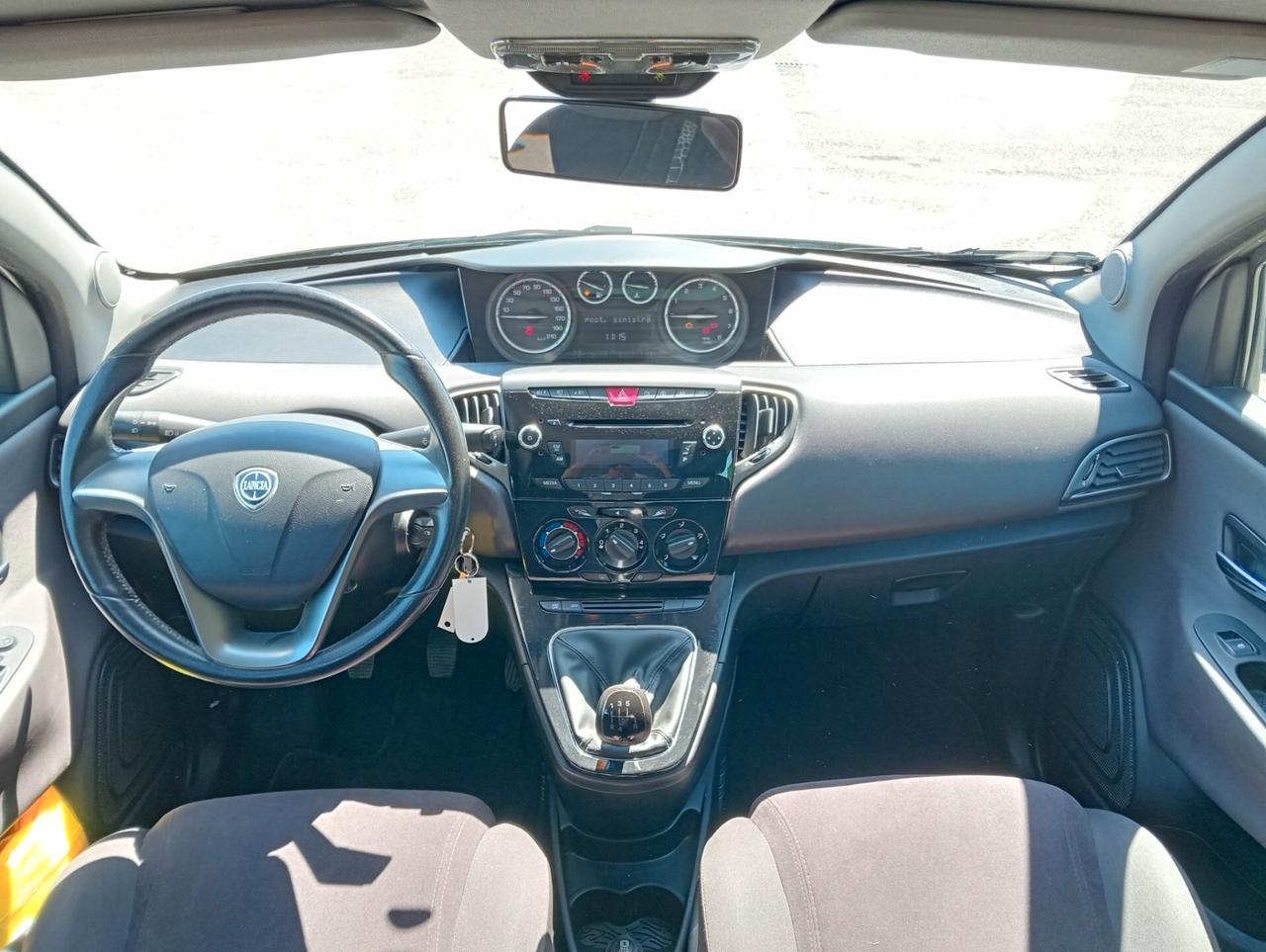 Lancia Ypsilon 0.9 85cv 5p. Gold OK NEOPATENTATI