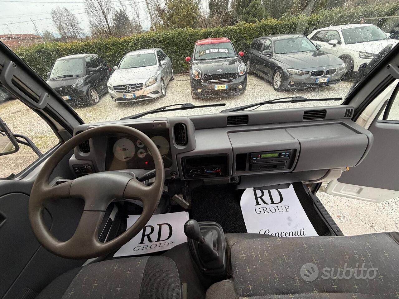 Nissan Cabstar 120.35 3.0 Tdi PL-RG Cabinato SE Ca