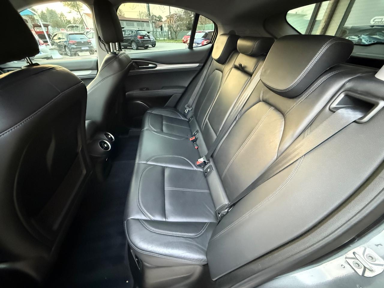 Alfa Romeo Stelvio 2.2 Turbodiesel 210 CV AT8 Q4 Business