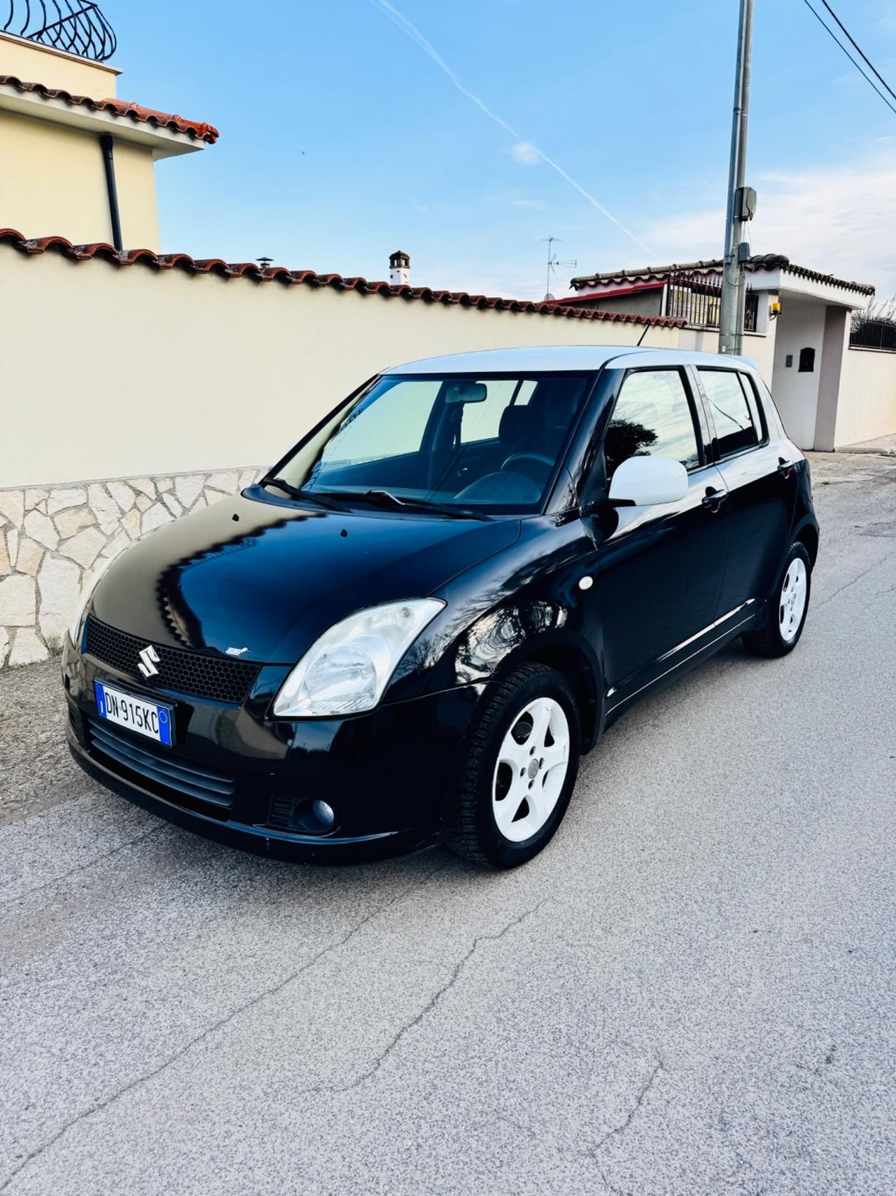 Suzuki Swift 1.3 4x4 5p.