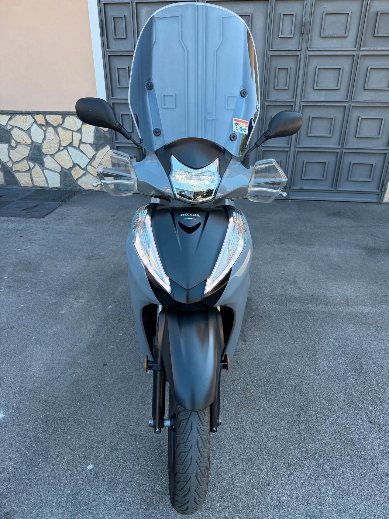 Honda SH 300 i
