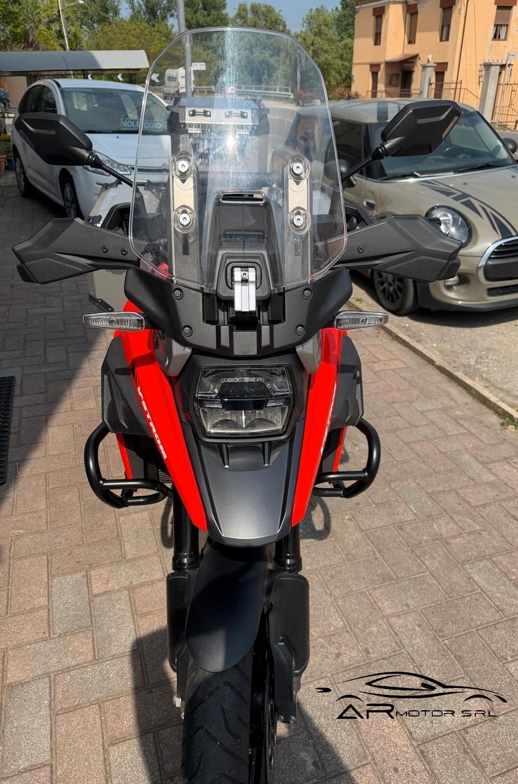 Suzuki V Strom DL 1050