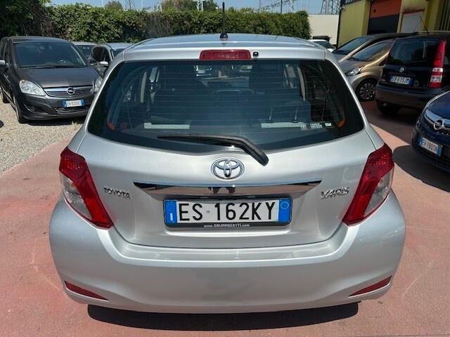 Toyota Yaris 1.0 5 porte Lounge